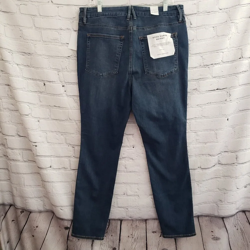 Good American Good Curve Skinny Jeans - Picture 11 of 14